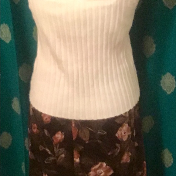 🎆SOLD 5 FOR $25 SILKY BROWN FLOWERED MAXI SKIRT - Picture 4 of 5